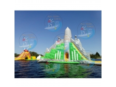 inflatable aqua park tubig lumulutang na slide
