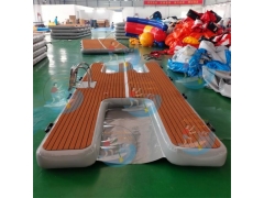 inflatable dock
