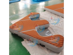 inflatable dock
